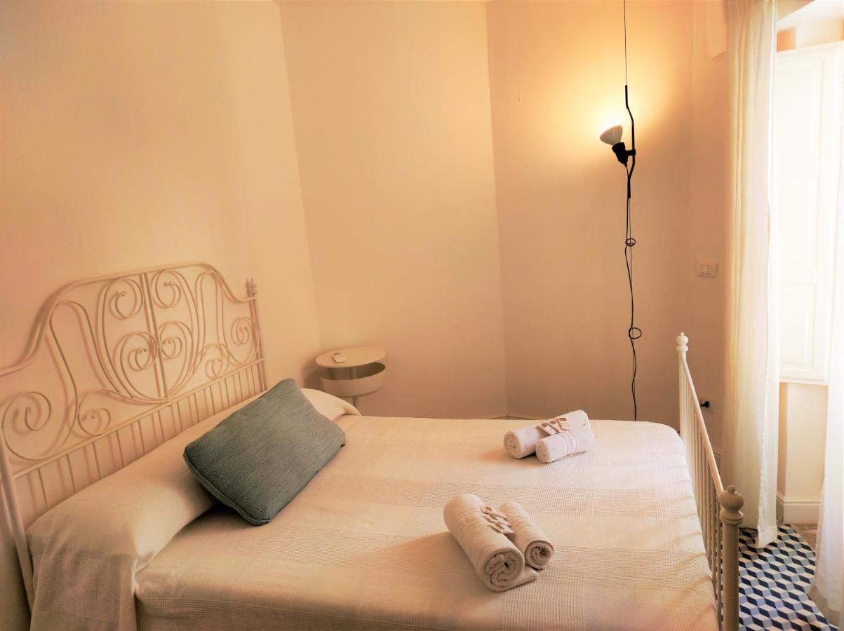 Suite Bagnara- Ortigia Holidays Syrakuzy Zewnętrze zdjęcie